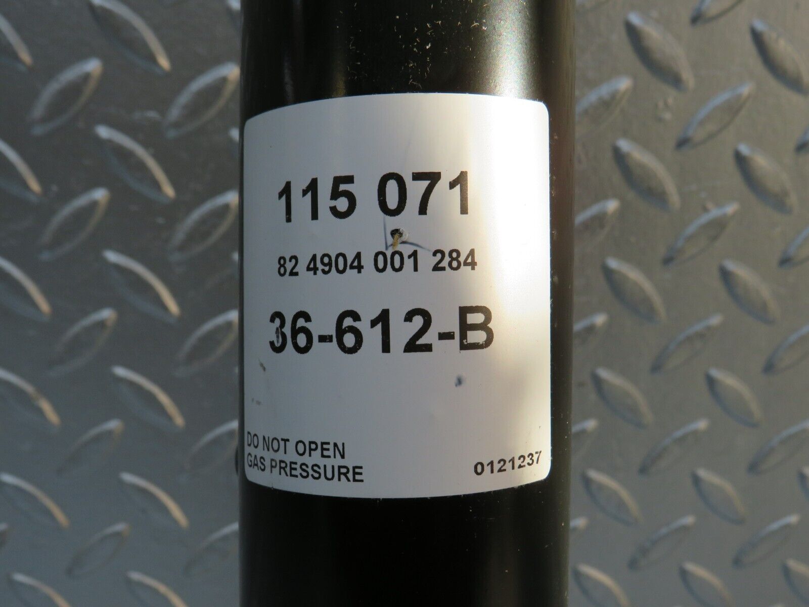 31882 Mercedes-Benz W201 190LE 1.8L Shock Absorber Sachs 115071