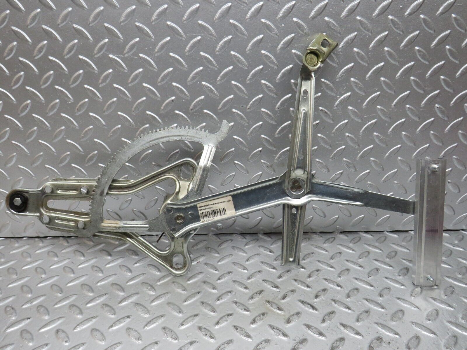 27675 Mercedes-Benz S124 300TE Wagon Front Right Power Window Regulator