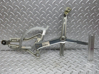 W124 Wagon front right power window regulator used OEM