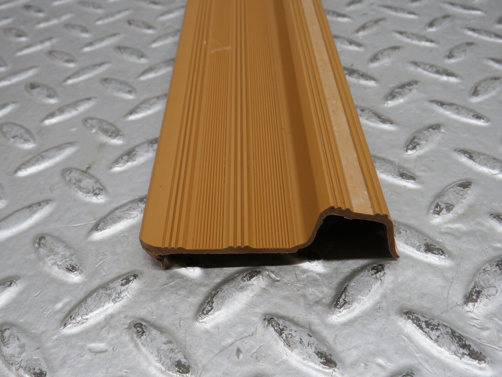 28556 Mercedes-Benz W123 230E Rear Right Door Sill Trim Palomino
