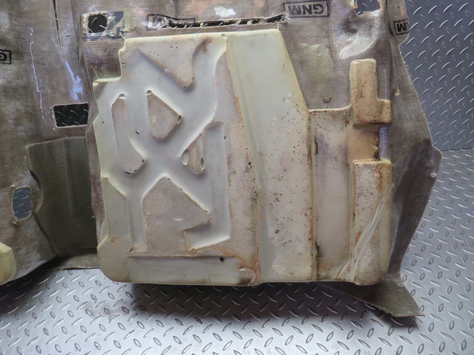29490 Mercedes-Benz W124 230E Floor Carpet Beige 1246802741