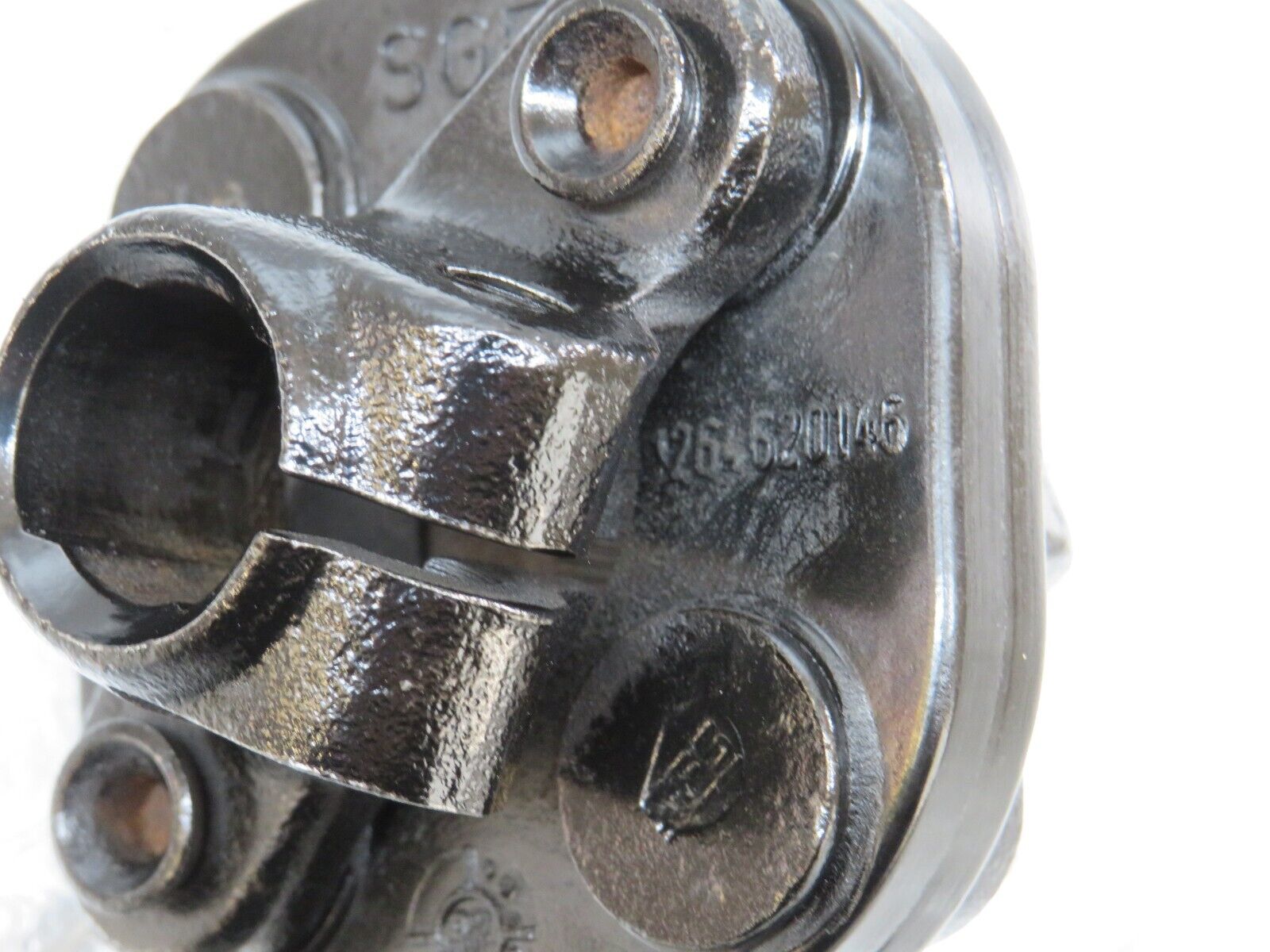 34136 Mercedes-Benz W124 230E Steering Column Lower Shaft Connector 1264620146