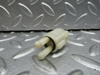 W123 Wagon windscreen washer fluid distributor used OEM