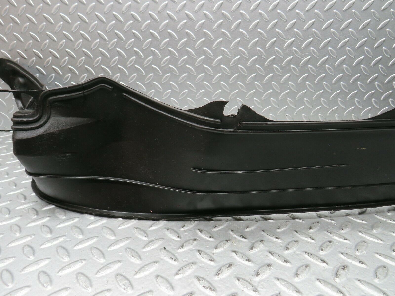 22233 Mercedes-Benz S123 280TE Front Right Fender Wing Splash Guard 1238840635