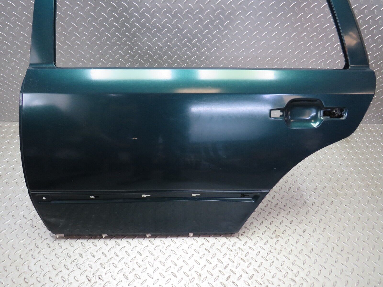 27752 Mercedes-Benz S124 300TE Wagon Rear Left Door