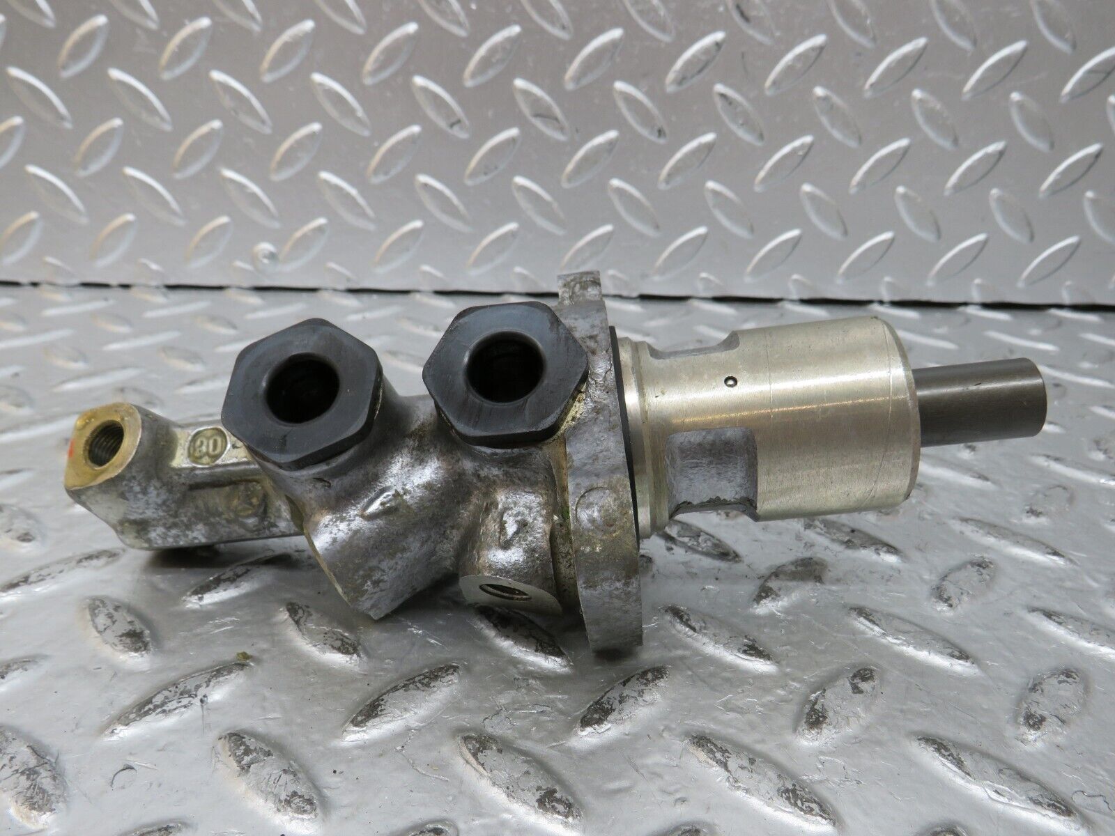 26683 Mercedes-Benz C124 220CE Coupe Brake Master Cylinder Ate 19/23