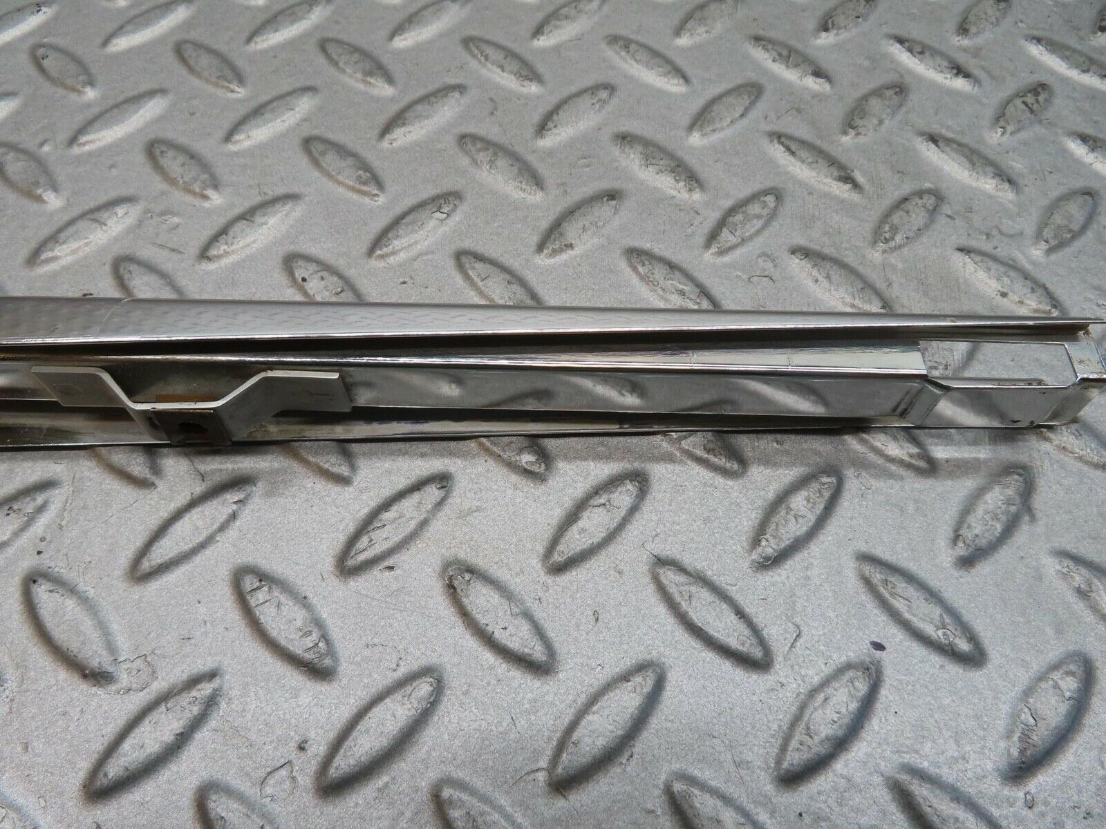 12651 Mercedes-Benz W111 220SE Front Right Rear Window Channel