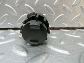 23976 Mercedes-Benz W123 280E Kick Down Switch 0015456314