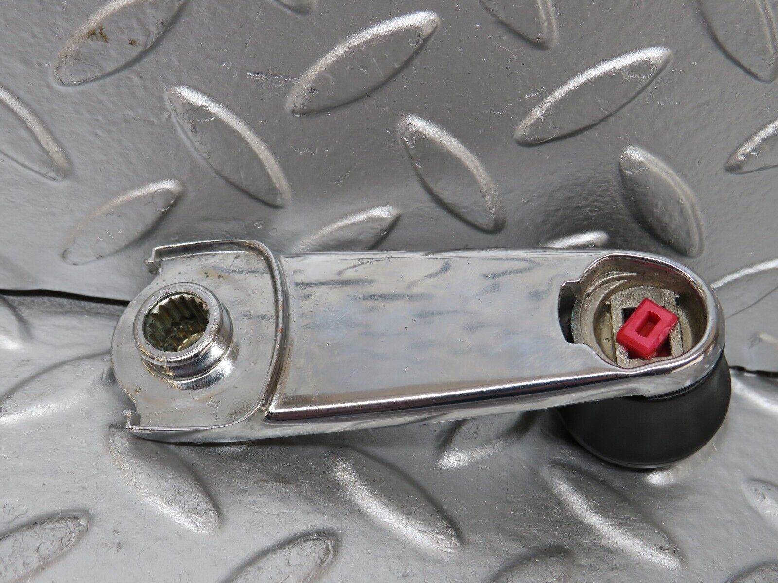 25540 Mercedes-Benz W123 200 Window Lifter Crank Handle