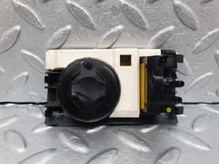W126 headlight switch surround and switch used OEM