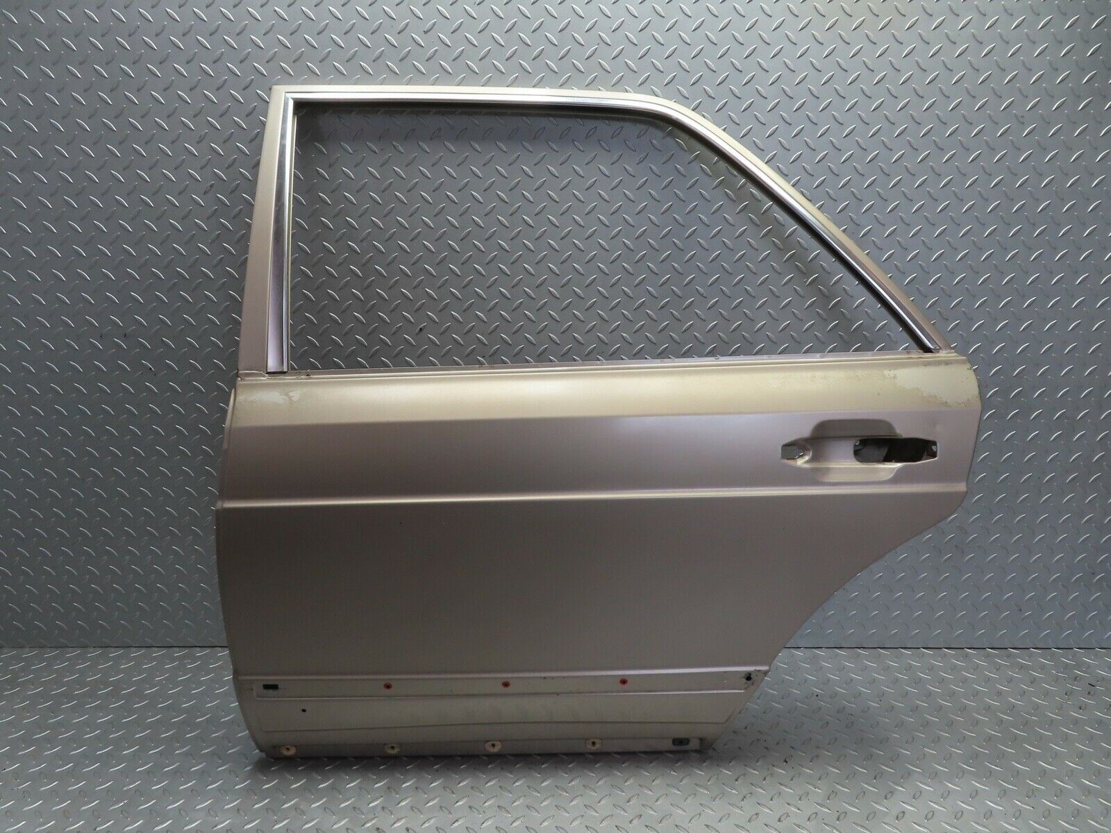 21534 Mercedes-Benz W126 300SE Rear Left Door