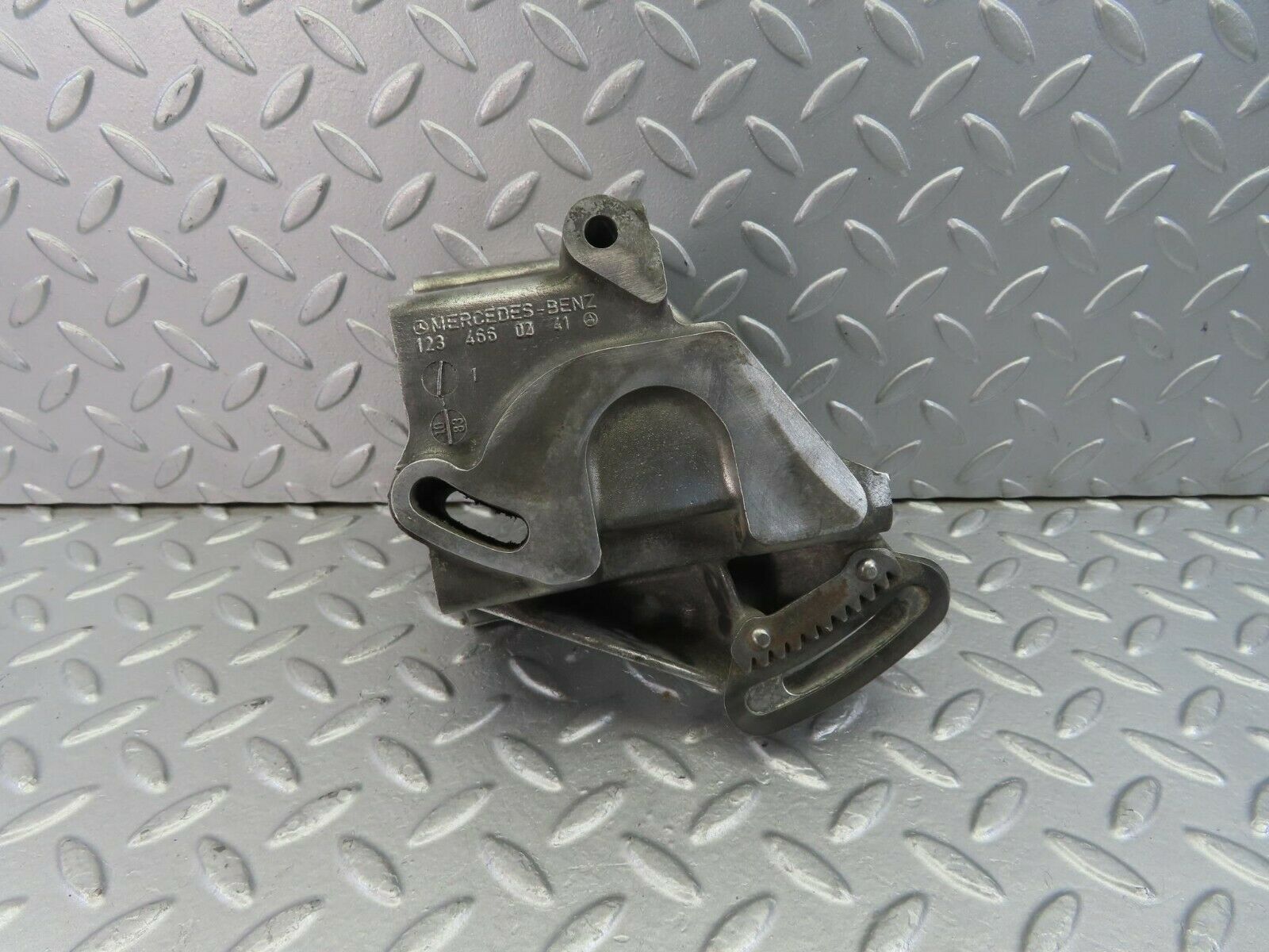 10804 Mercedes-Benz W123 230E Power Steering Pump Bracket 1234660241