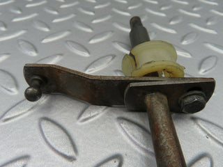 6402 Mercedes-Benz W126 380SE Throttle Linkage