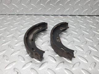 40823 Mercedes-Benz W123 300D Rear Brake Shoes Set Left Side 1234230006