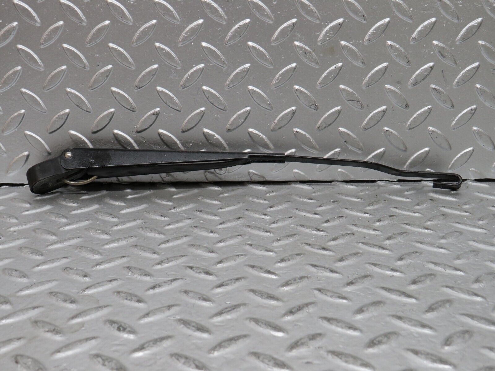 28107 Mercedes-Benz W123 280E Wiper Arm Bosch Left Side 3399990553