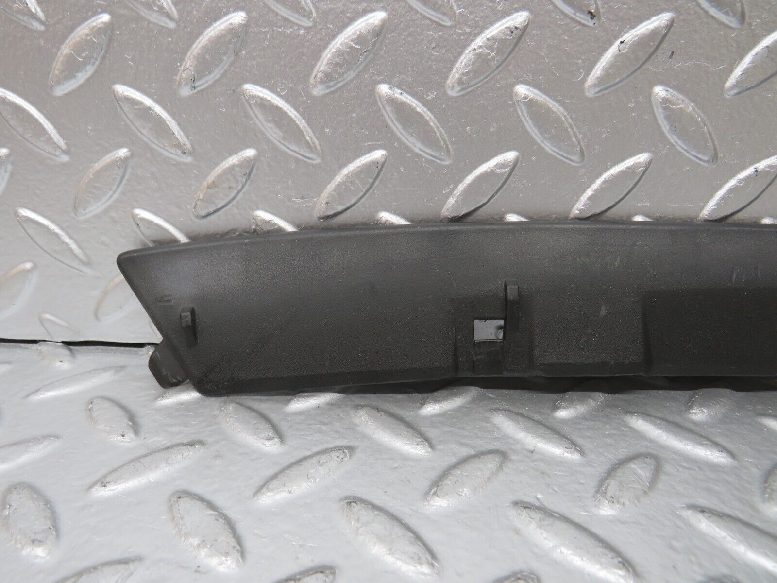 25637 Mercedes-Benz W123 200 C Pillar Exterior Plastic Trim Right Side