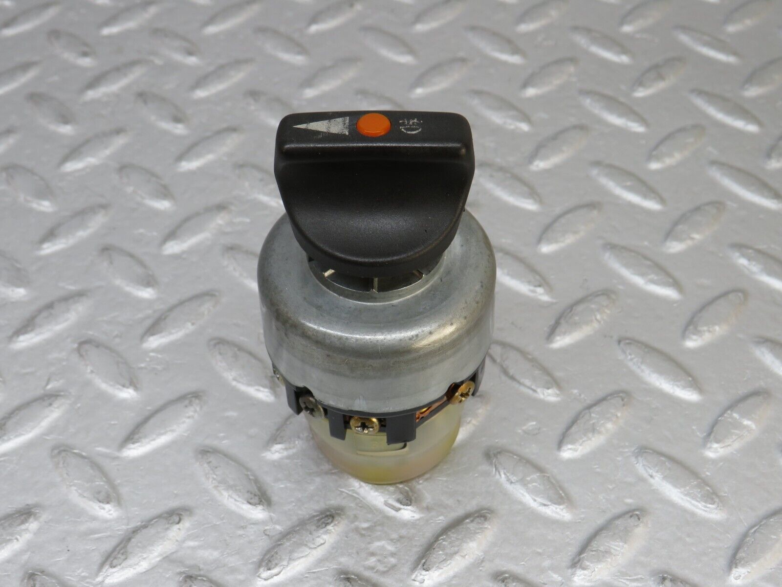 36571 Mercedes-Benz W201 190E 2.0L Headlight Switch