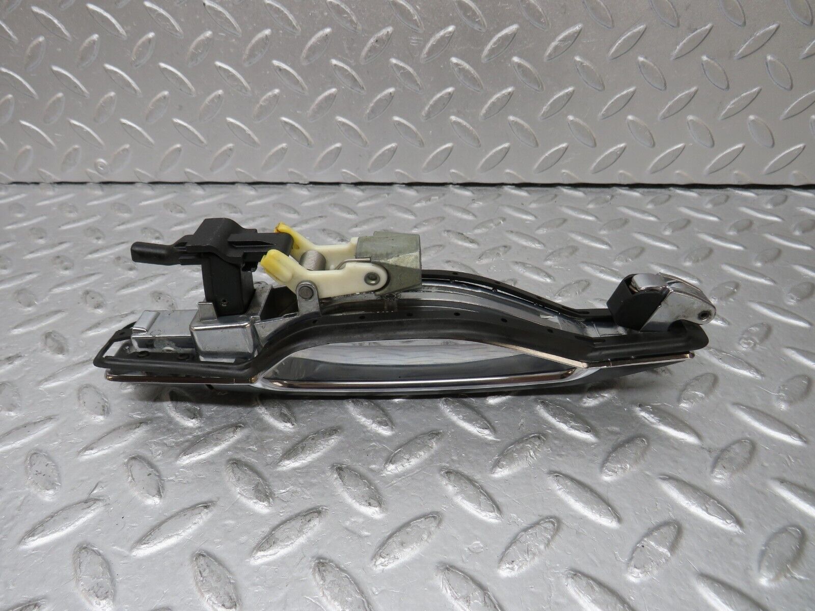 35322 Mercedes-Benz W140 Exterior Door Handle
