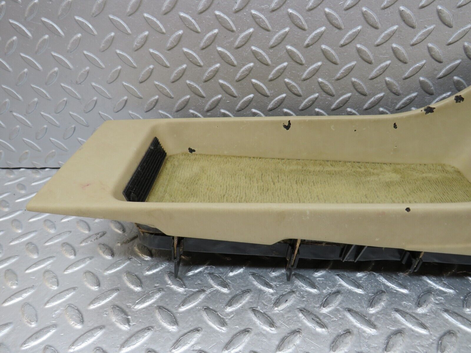 37049 Mercedes-Benz C126 420SEC Coupe Rear Centre Console 1268431107