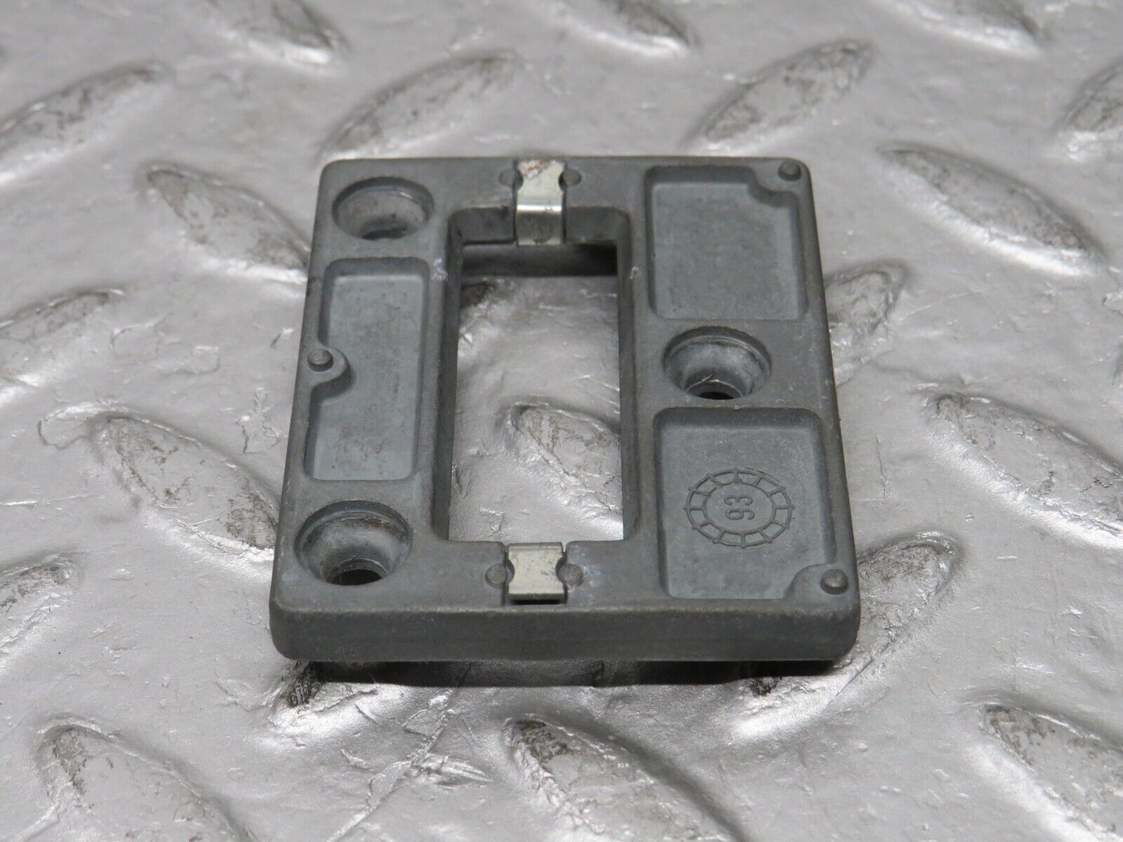 37843 Mercedes-Benz A124 320E Cabriolet Rear View Mirror Bracket 1298110111