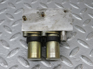 37988 Mercedes-Benz A124 320E Cabriolet Rear Headrest Roll Bar Hydraulic Valve Block 1248001078