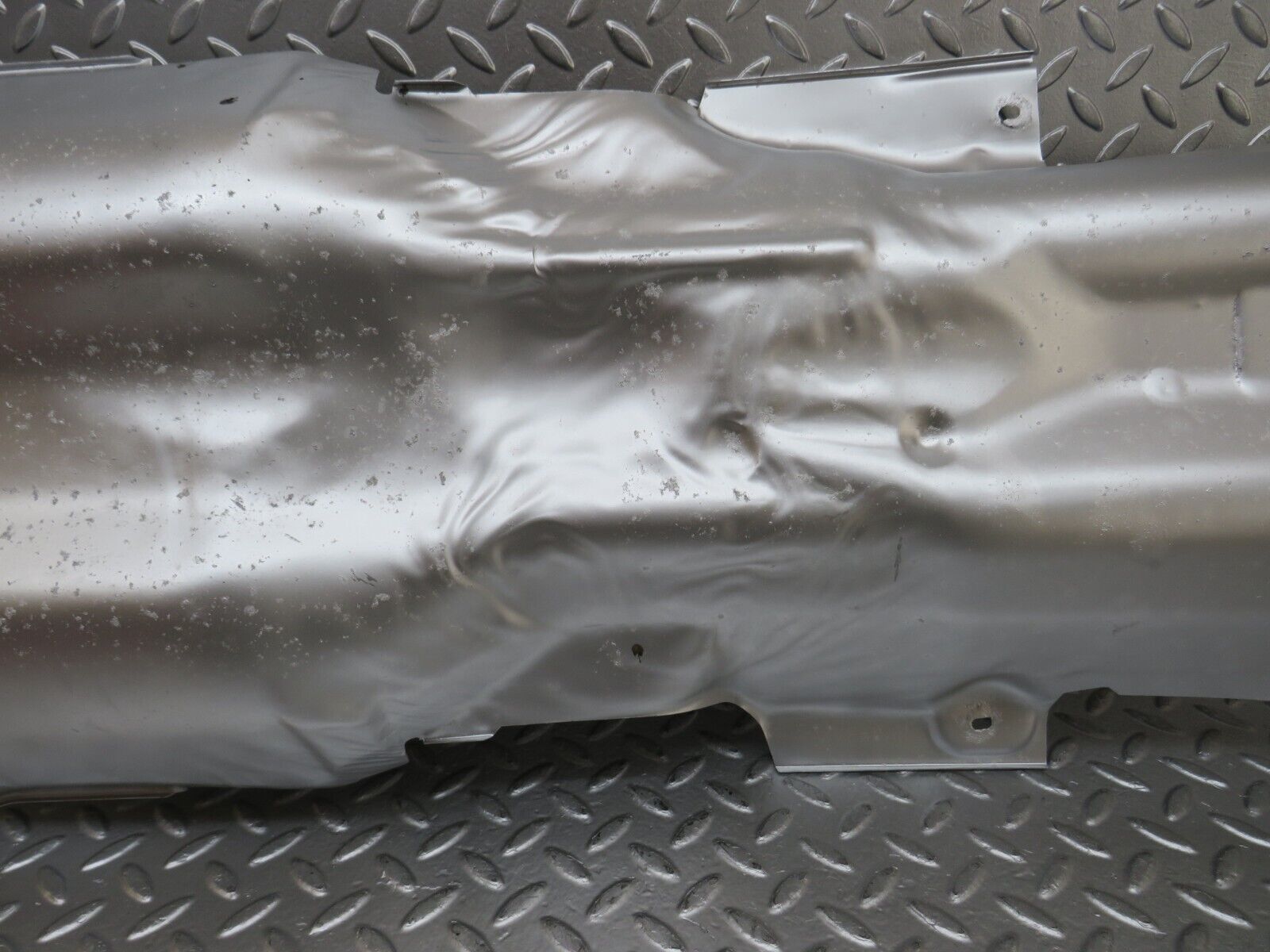 24715 Mercedes-Benz W140 S320 Exhaust Heat Shield