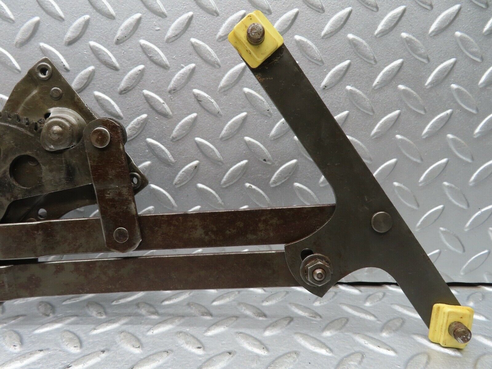 19007 Mercedes-Benz W120 W121 Ponton Rear Left Manual Window Regulator