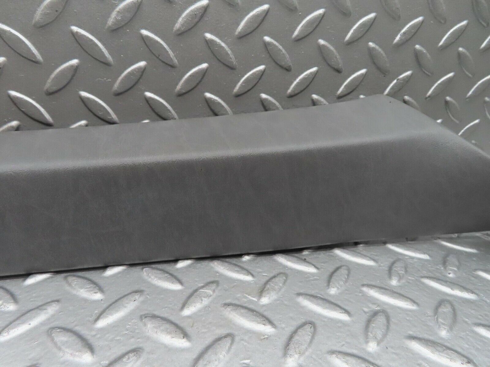 14902 Mercedes-Benz W140 S320 A Pillar Cover Right Side 1406920289