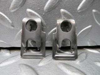 21800 Mercedes-Benz W126 300SE Fuel Injector Bracket 2 pcs