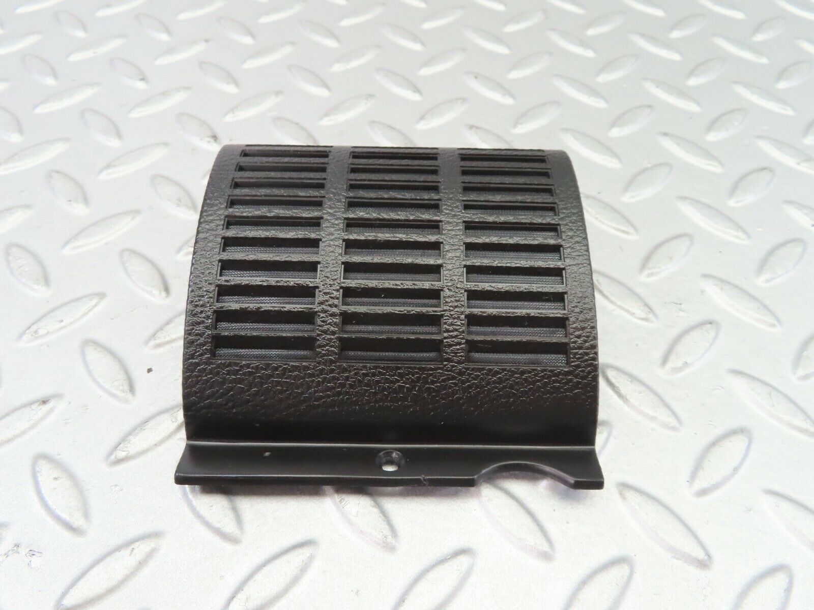 7451 Mercedes-Benz W116 450SE Dashboard Speaker Cover Grill Left 1166801539