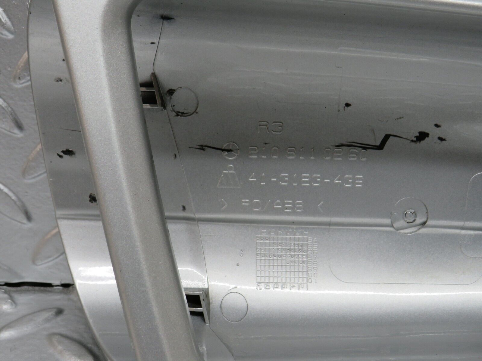 24894 Mercedes-Benz W140 S320 Right Wing Mirror Housing Silver 2108110260