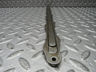 21753 Mercedes-Benz W126 300SE Camshaft Oil Tube