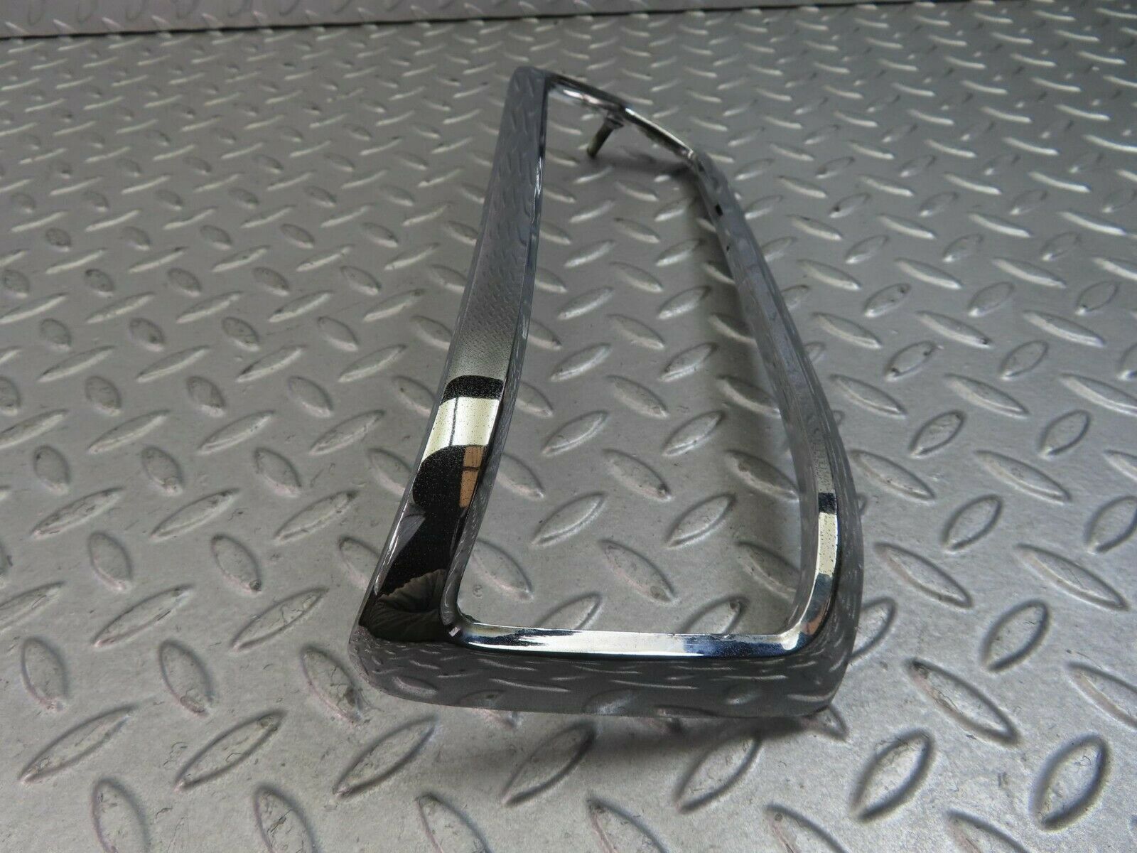 8817 Mercedes-Benz W108 Tail Light Chrome Frame Right 1088260259