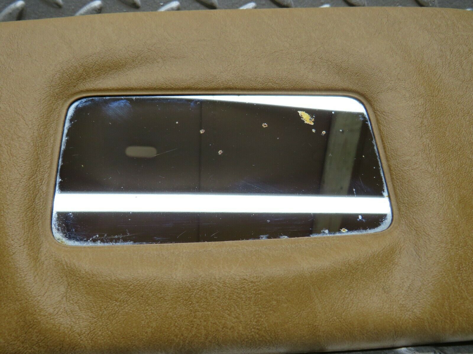 22045 Mercedes-Benz S123 280TE Wagon Sun Visor Left Side