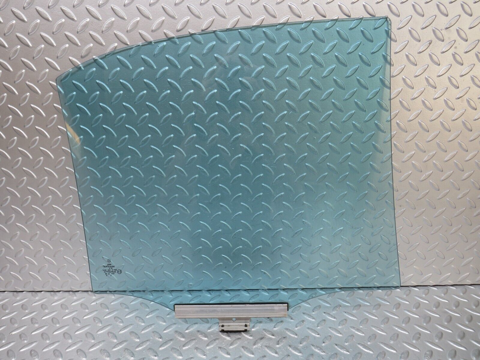 34973 Mercedes-Benz W210 320E Rear Left Door Window Glass