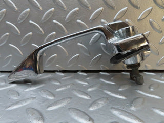 20836 Mercedes-Benz W114 250CE Coupe Door Handle Left No Key 1157660101