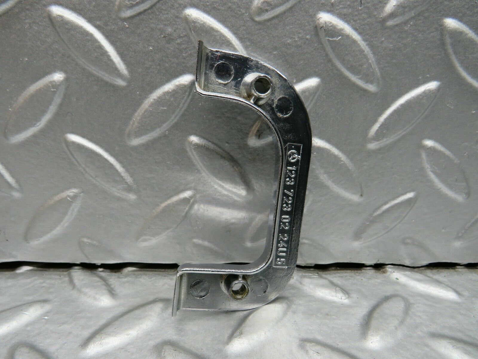 21970 Mercedes-Benz S123 280TE Wagon Right Chrome Door Latch Trim 1237230224