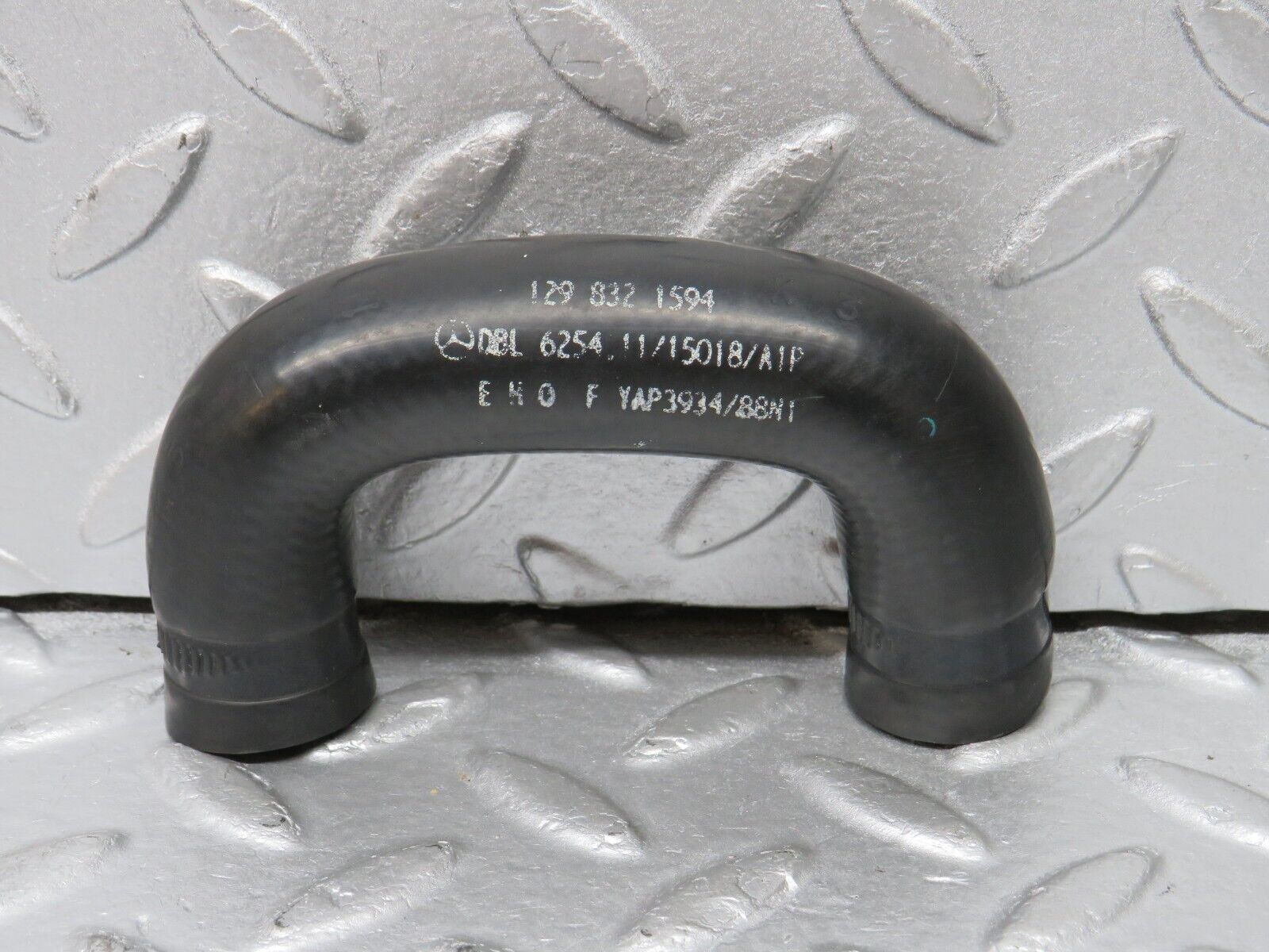38432 Mercedes-Benz R129 280SL Coupe Heater Coolant Hose Pipe 1298321594