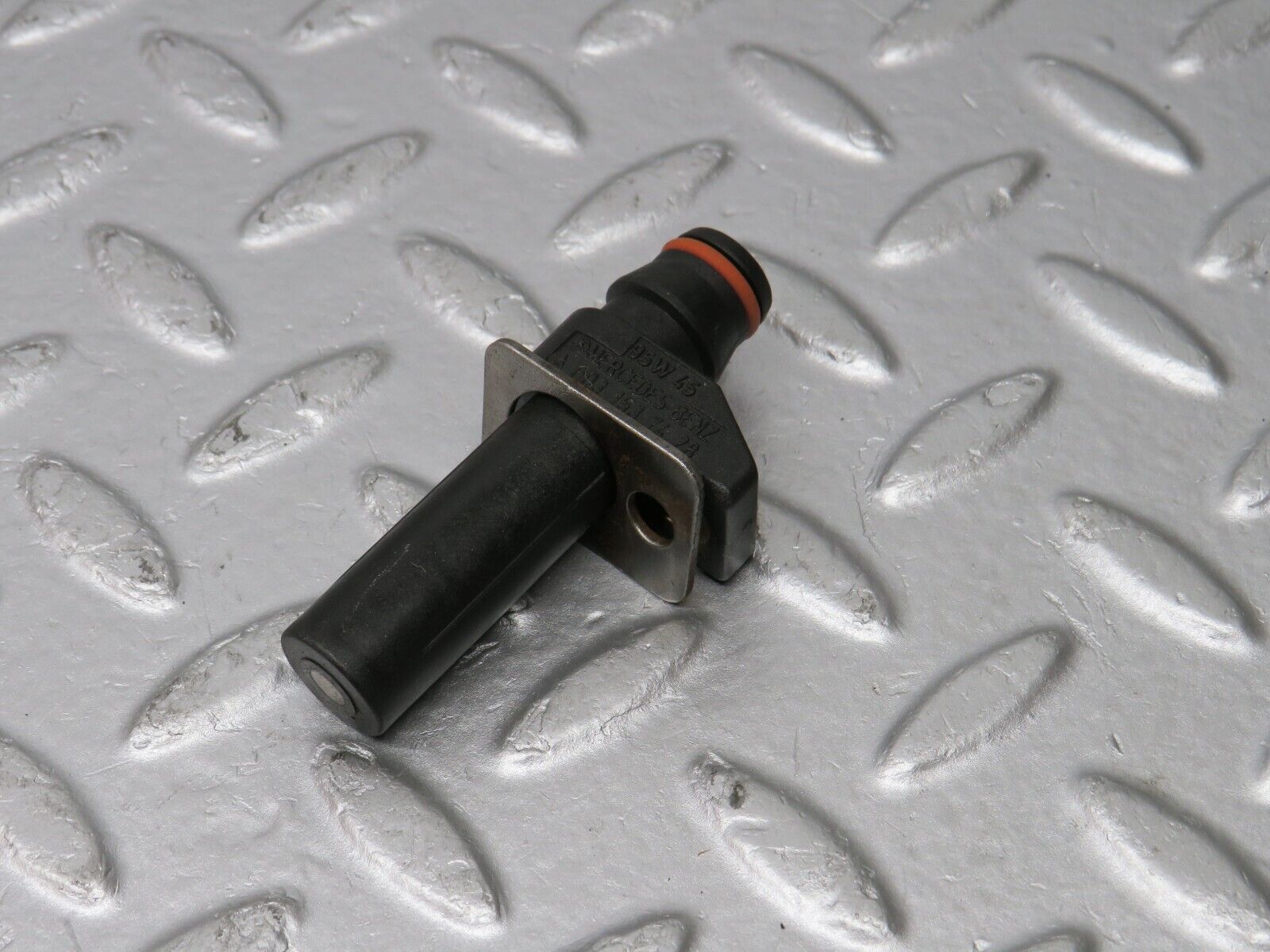39704 Mercedes-Benz R129 320SL Coupe Crankshaft Position Sensor Bosch 0281002124 0031537428