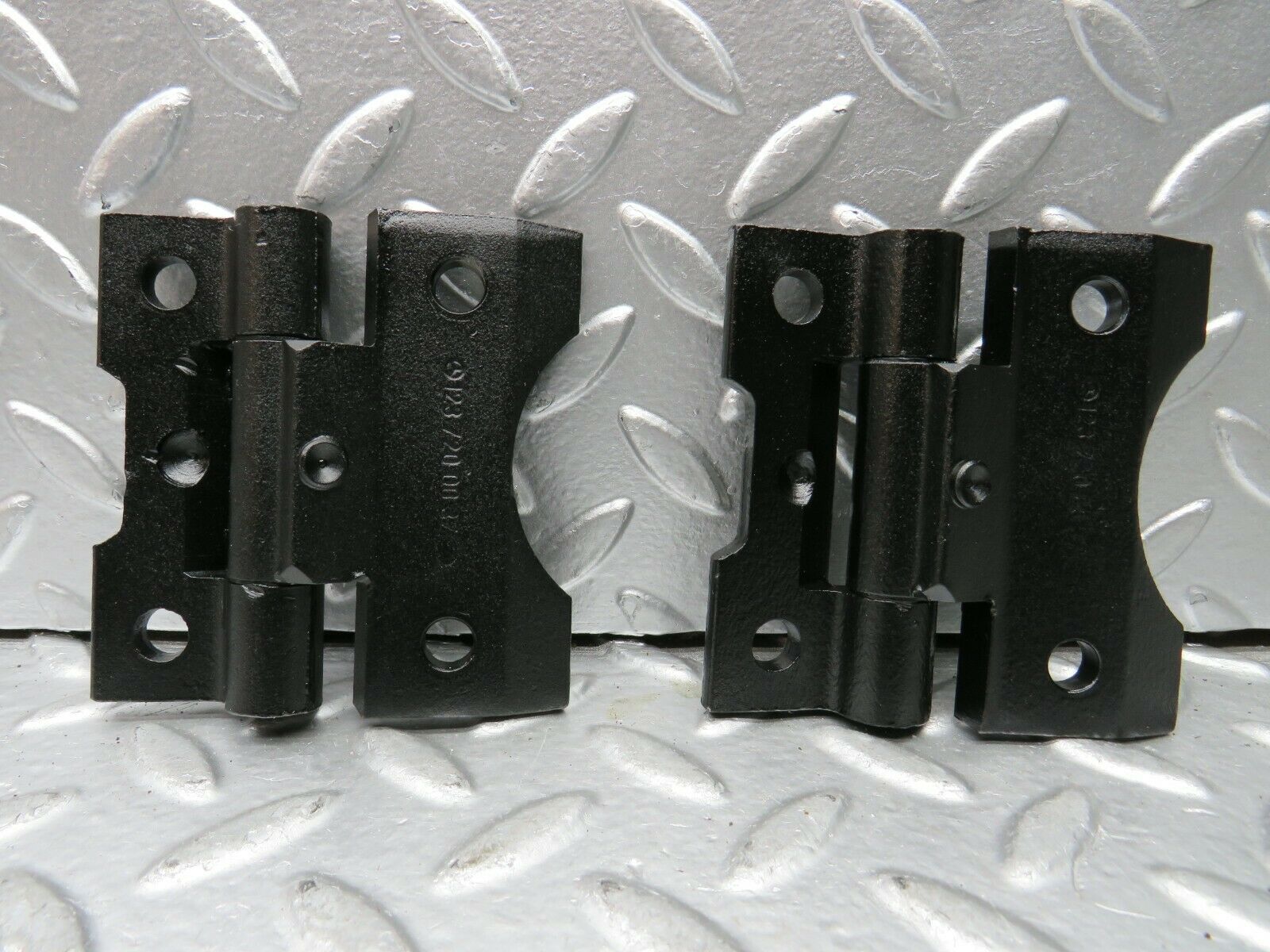 23119 Mercedes-Benz C123 230CE Coupe Door Hinges Pair 1237200037