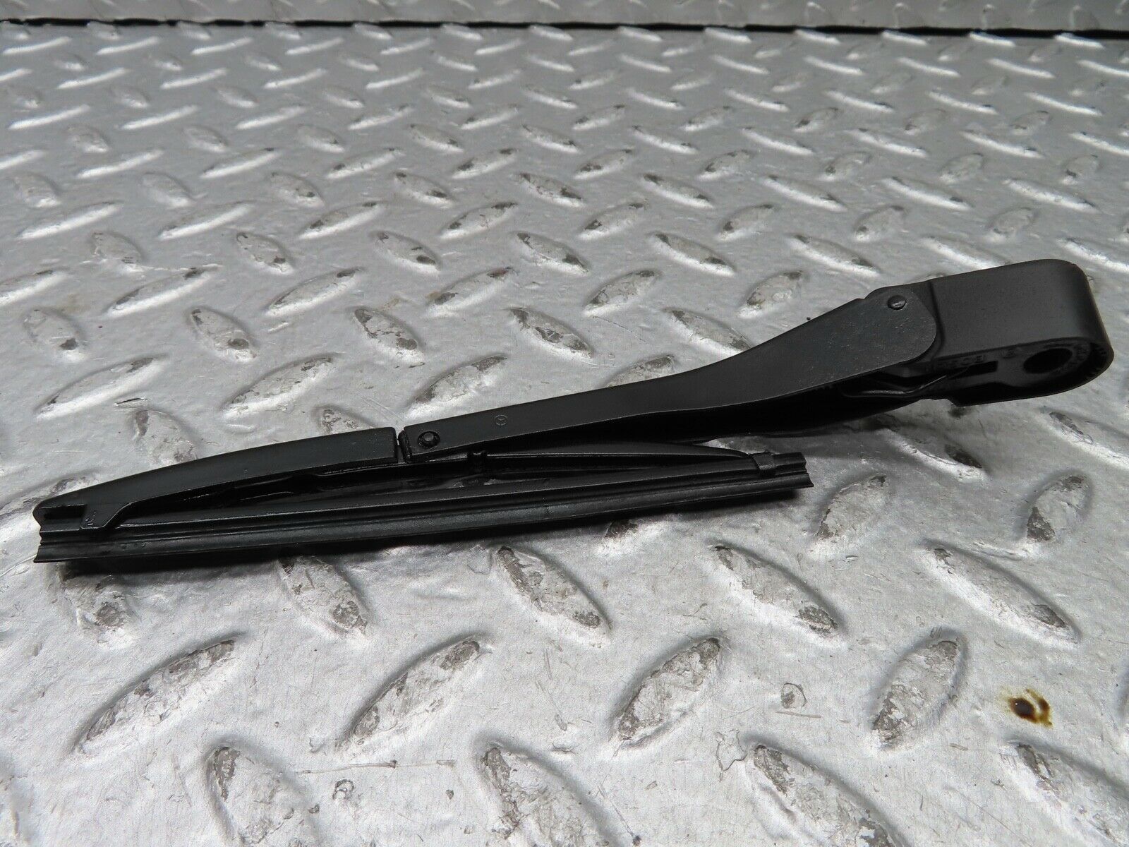 19681 Mercedes-Benz C140 CL420 Coupe Left Headlight Wiper Arm