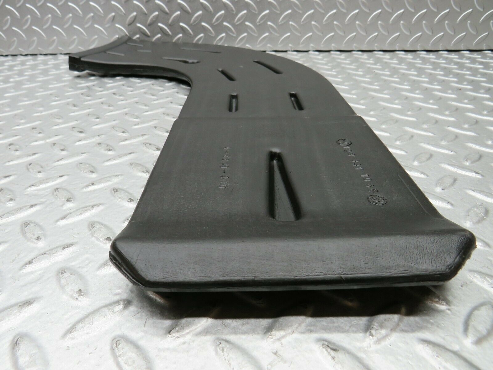 22037 Mercedes-Benz S123 280TE Wagon Heating Air Duct Right Side 1238311046