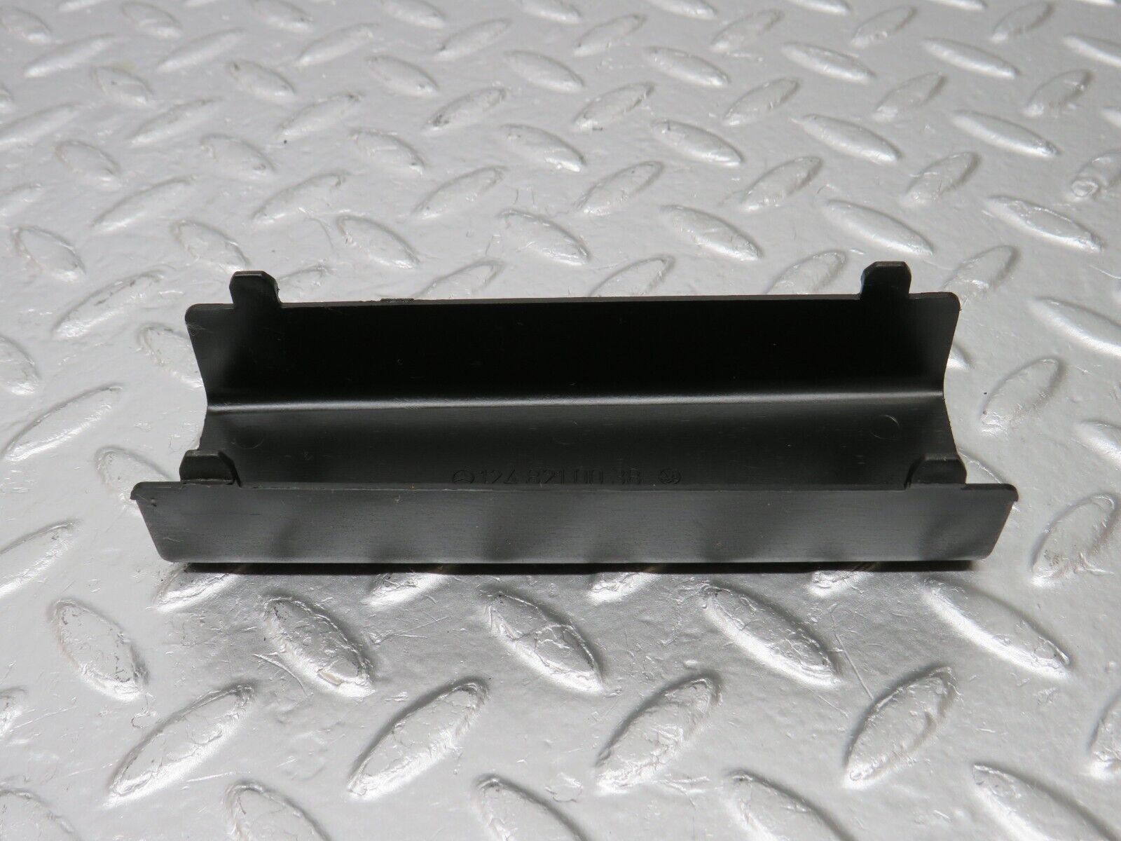 34066 Mercedes-Benz W124 260E Dash Harness Connector Cover 1248210038