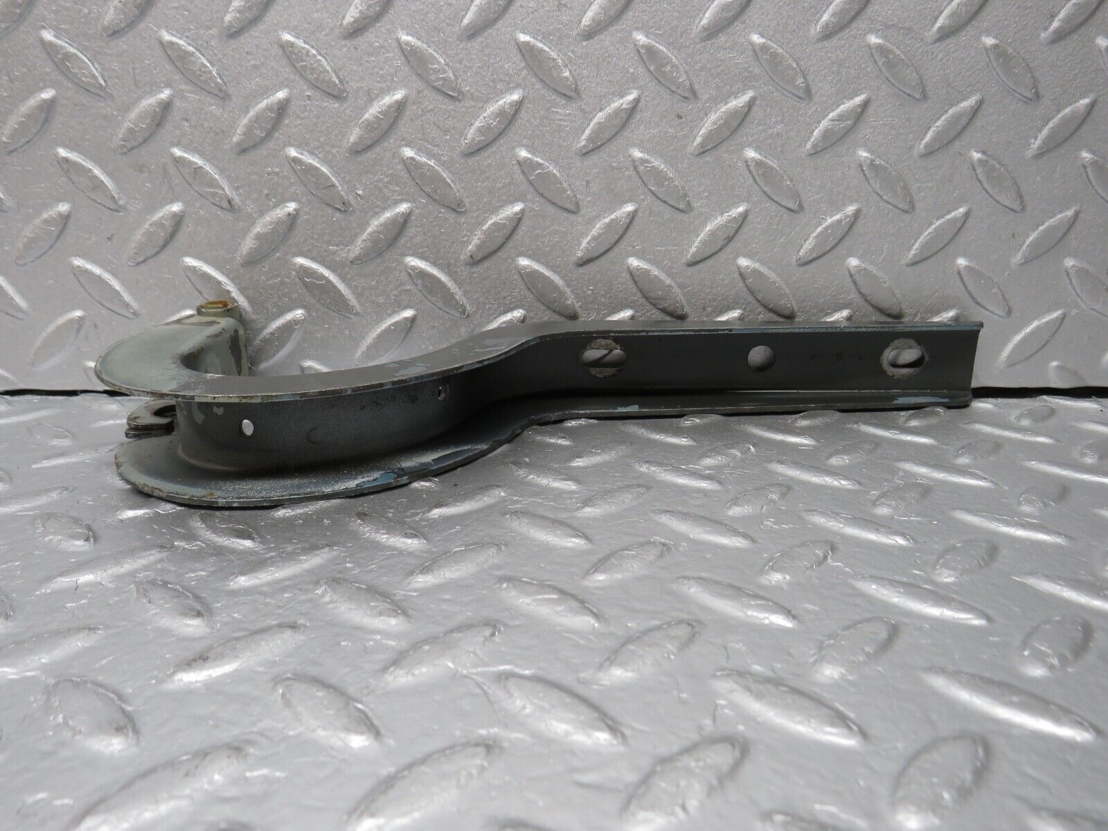 39087 Mercedes-Benz R107 500SL Coupe Trunk Lid Hinge Left Side