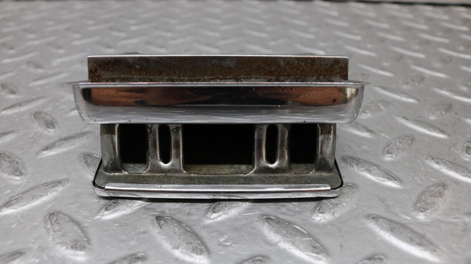 37257 Mercedes-Benz W109 300SEL Rear Door Ashtray Blue