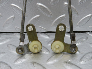 34356 Mercedes-Benz C126 380SEC Coupe Rear Door Lock Knob Pair