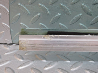 W126 rear right door window glass used OEM