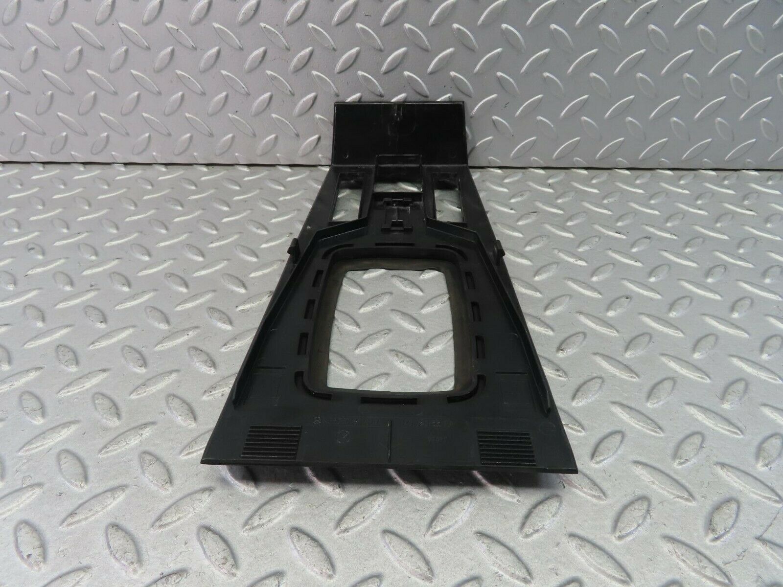 8565 Mercedes-Benz W123 Centre Console Panel 1236837736
