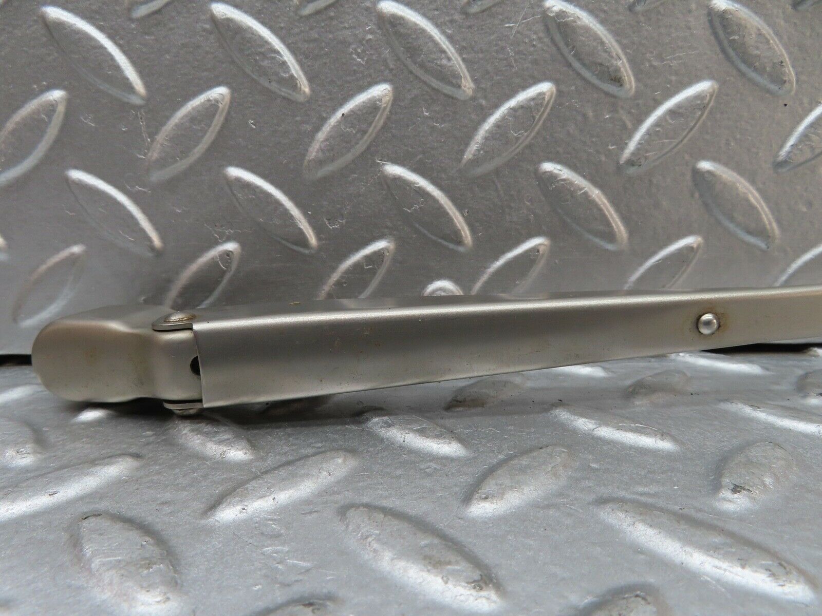 20409 Mercedes-Benz W114 280CE Coupe Wiper Arm Right Side