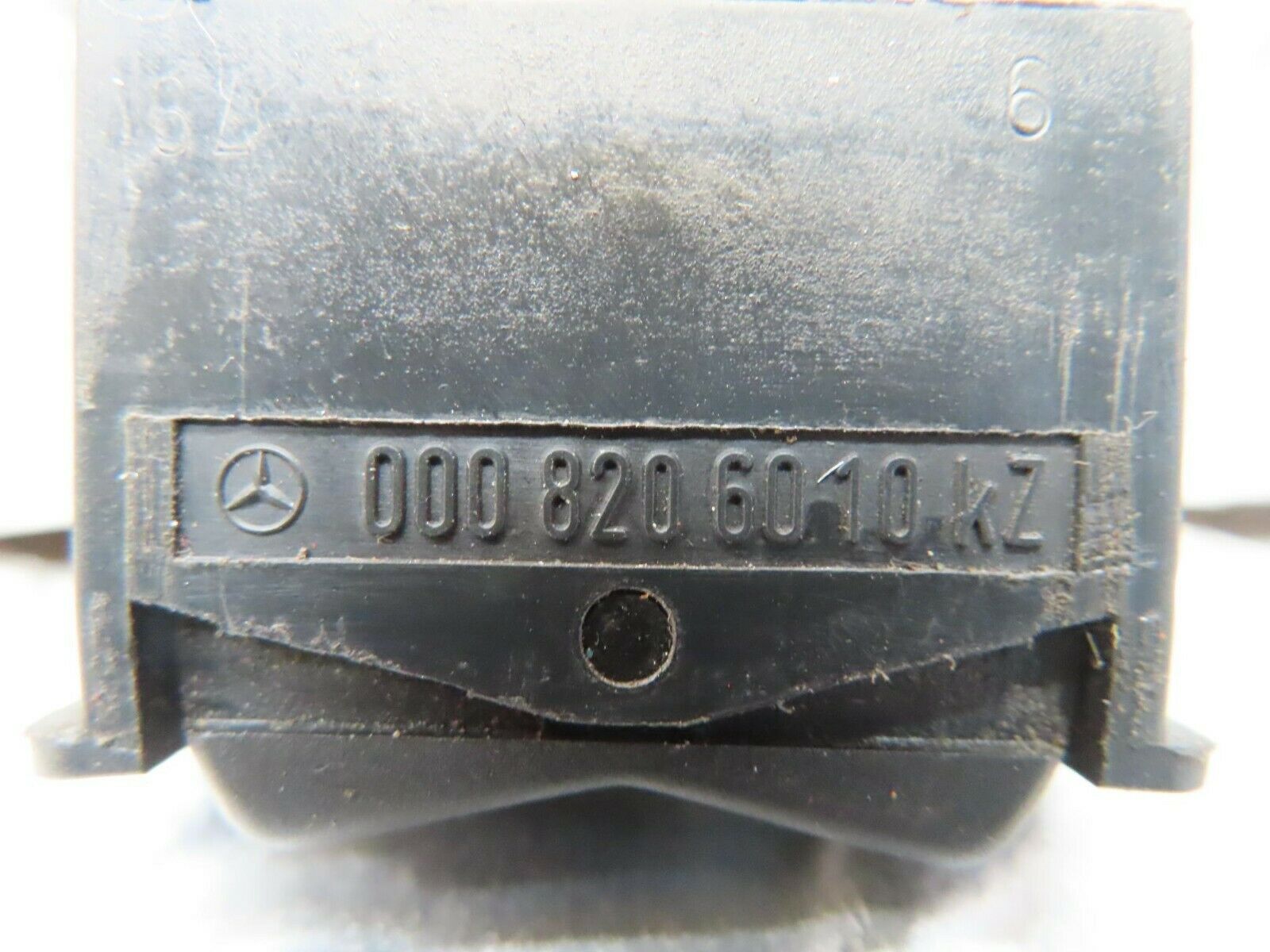 15788 Mercedes-Benz R107 450SLRear Heated Window Switch 0008206010